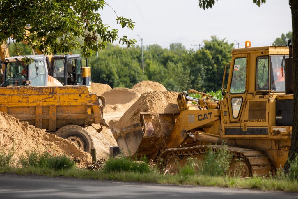 Construction of a Roundabout in Broniewice, photo by Mikołaj Kuras for UMWKP
