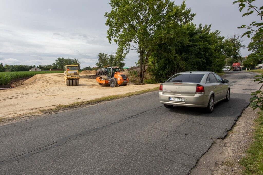 Construction of a Roundabout in Broniewice, photo by Mikołaj Kuras for UMWKP