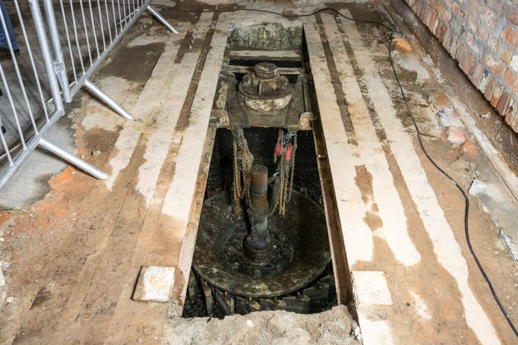 Wizyta na budowie Młyna Energii w Grudziądzu, fot. Szymon Zdziebło/tarantoga dla UMWKP