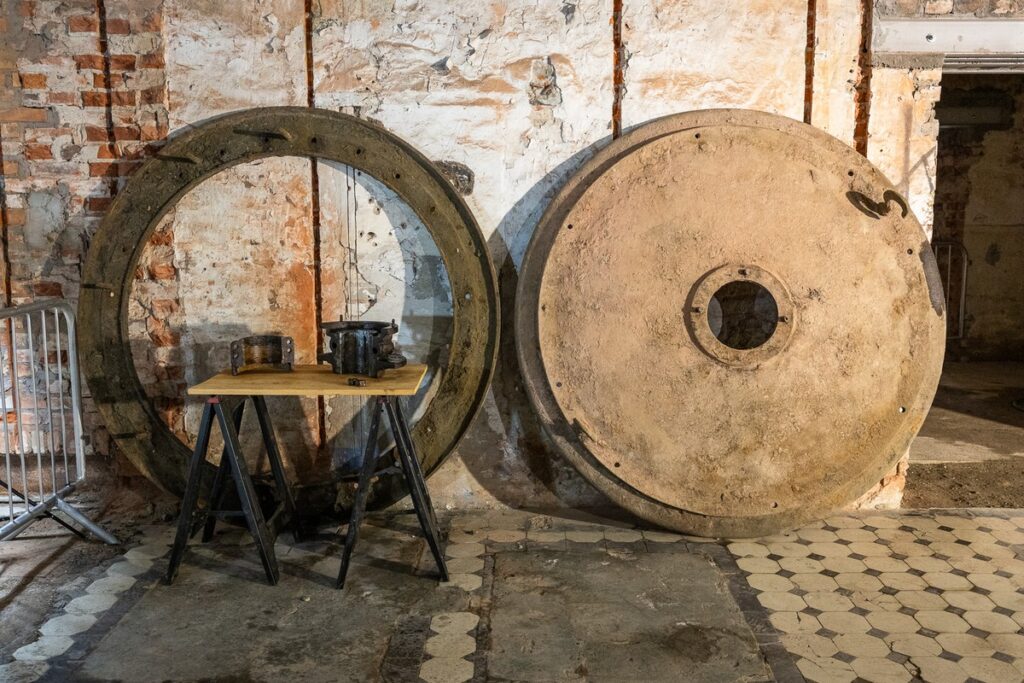 Wizyta na budowie Młyna Energii w Grudziądzu, fot. Szymon Zdziebło/tarantoga dla UMWKP