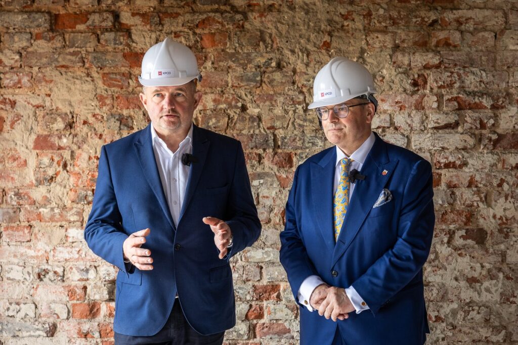 Wizyta na budowie Młyna Energii w Grudziądzu, fot. Szymon Zdziebło/tarantoga dla UMWKP