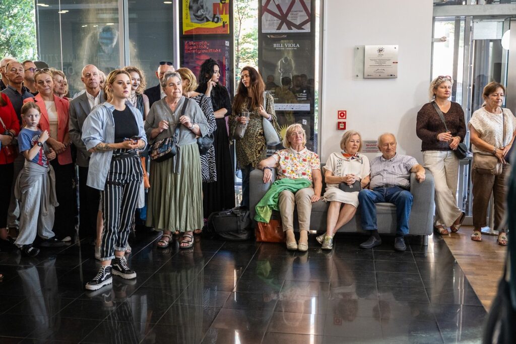 Wernisaż wystawy Billa Violi „Wizje czasu”, fot. Szymon Zdziebło/tarantoga.pl dla UMWKP