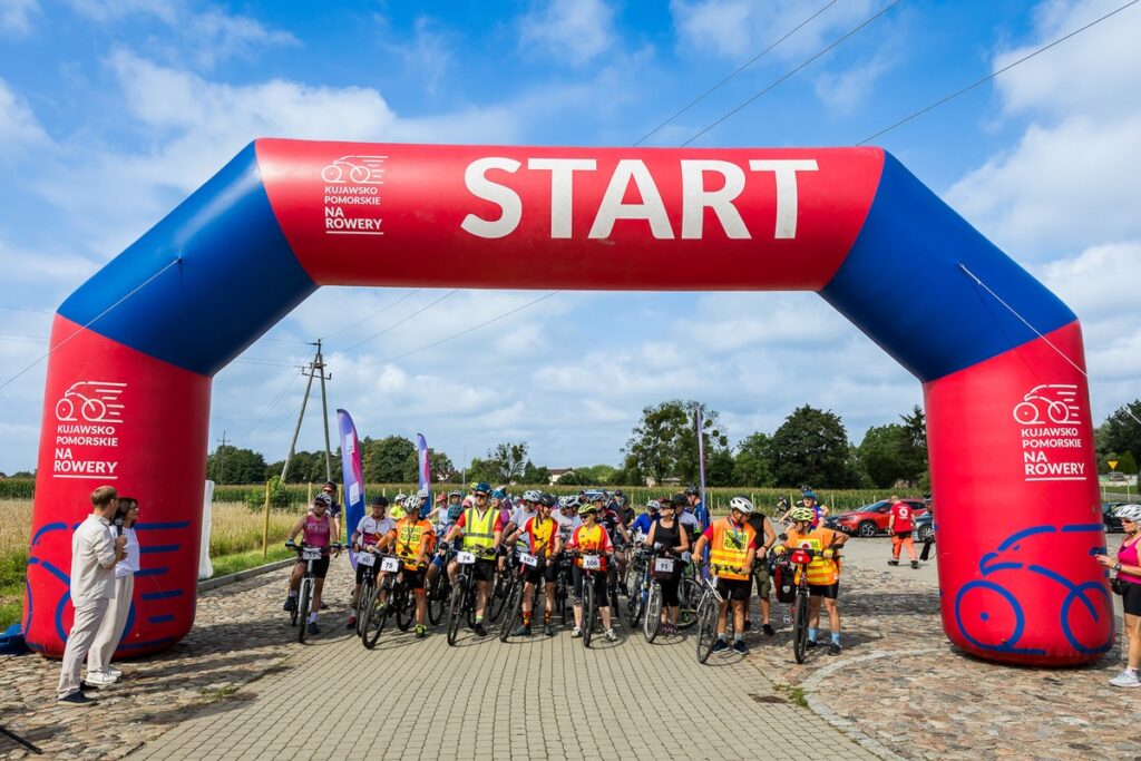 Jakubowa Sztafeta Rowerowa – dzień I, fot. Tomasz Czachorowski, eventphoto.com.pl dla UMWKP