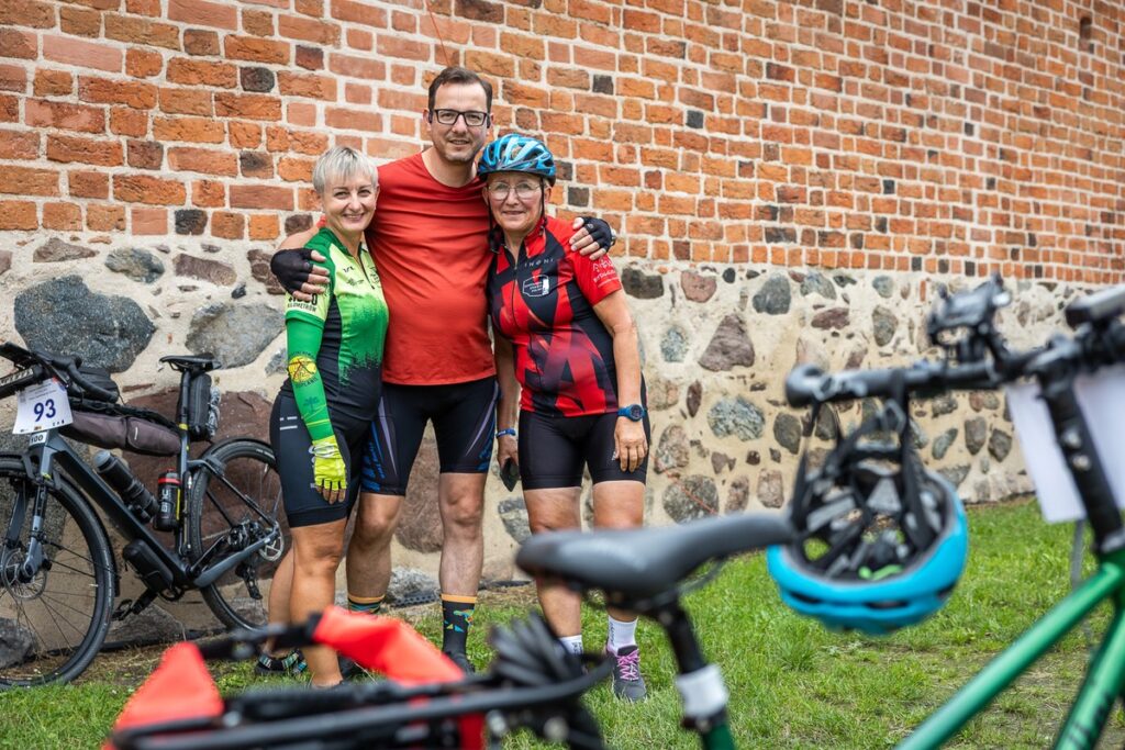 Jakubowa Sztafeta Rowerowa – dzień II, fot. Szymon Zdziebło, tarantoga.pl dla UMWKP