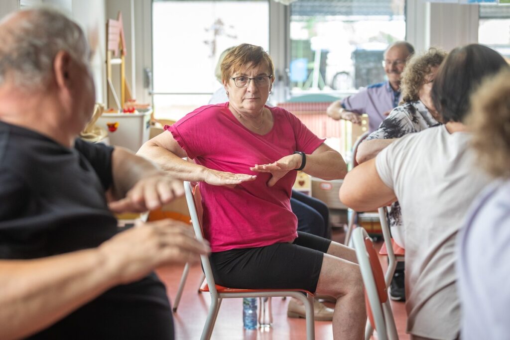 Klub seniora we Wrockach pow. golubsko-dobrzyński, fot. Szymon Zdziebło/tarantoga dla UMWKP