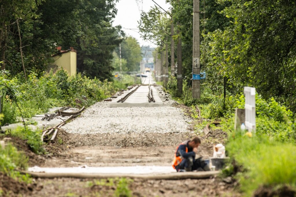 Remont linii kolejowej Aleksandrów Kujawski – Ciechocinek, fot. Andrzej Goiński/UMWKP