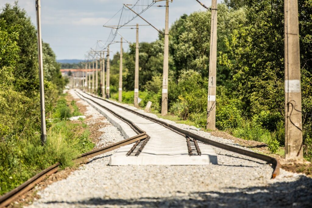 Remont linii kolejowej Aleksandrów Kujawski – Ciechocinek, fot. Andrzej Goiński/UMWKP