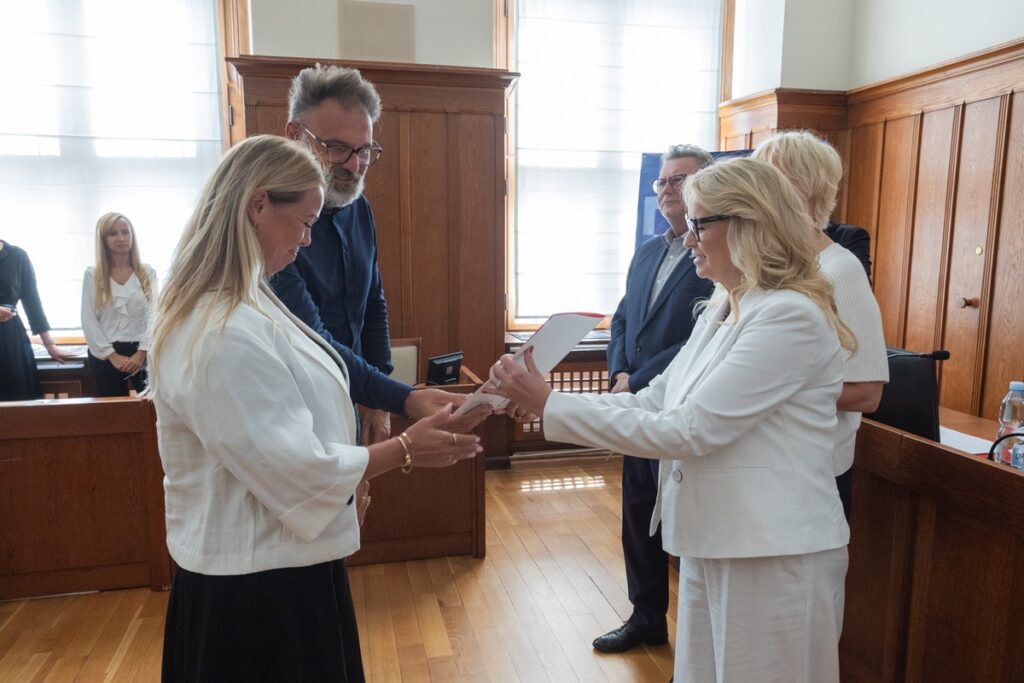 Ceremonia podpisania umów FEdKP, 6 sierpnia 2025, fot. Mikołaj Kuras dla UMWKP