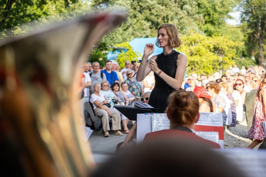 Otwarcie IV. Międzynarodowego Festiwalu „Vistula Sounds” im. Ireny Santor w Ciechocinku, fot. Szymon Zdziebło/tarantoga.pl dla UMWKP Opening of the 4th International Irena Santor Vistula Sounds Festival in Ciechocinek, photo by Szymon Zdziebło/tarantoga.pl for UMWKP