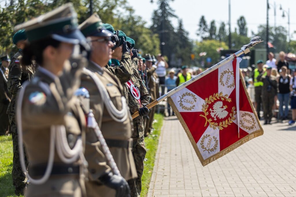 Polish Armed Forces Day in Toruń, photo by Szymon Zdziebło/tarantoga.pl dla UMWKP
