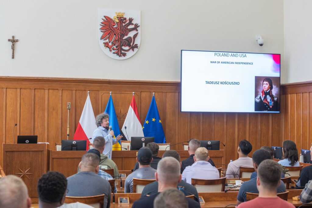 Ceremony welcoming American soldiers, photo by Mikołaj Kuras for the UMWKP