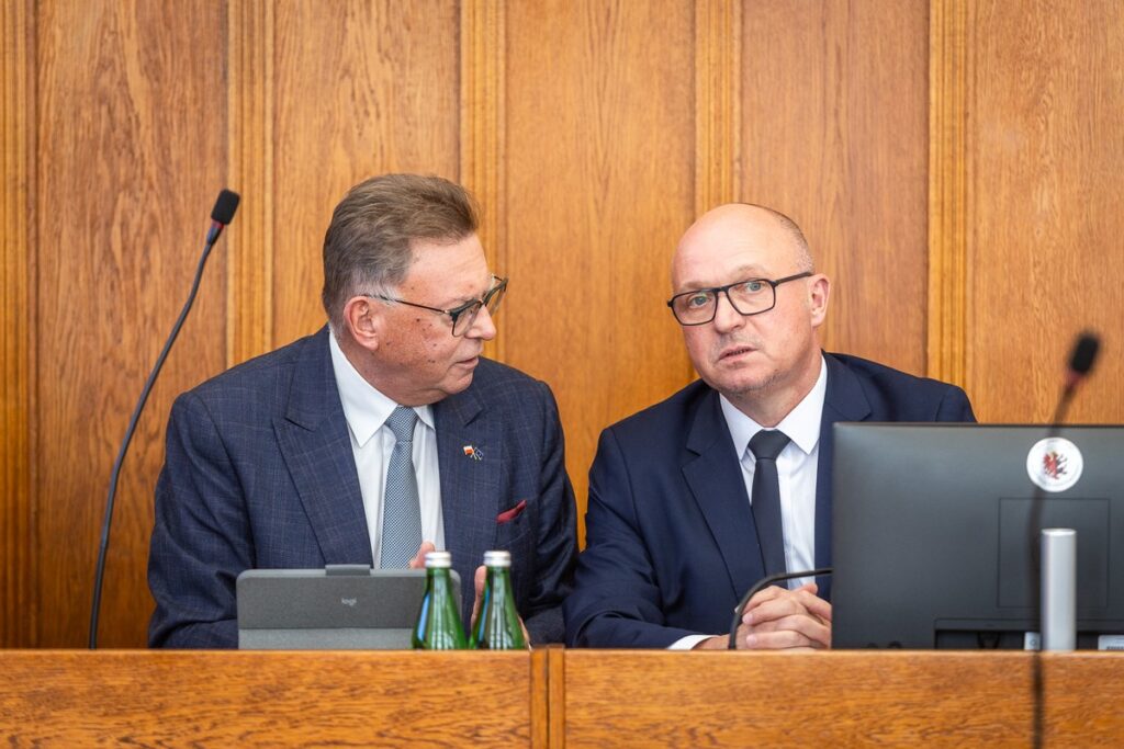 Sesja sejmiku województwa 25 sierpnia 2025, fot. Szymon Zdziebło/tarantoga dlaUMWKP