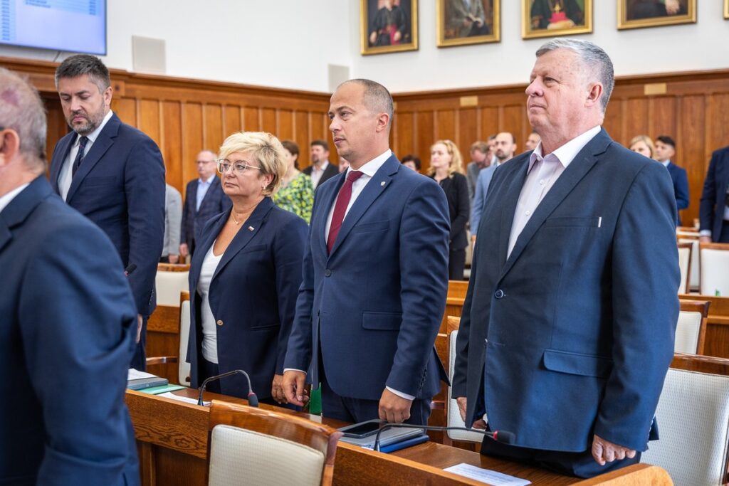 Sesja sejmiku województwa 25 sierpnia 2025, fot. Szymon Zdziebło/tarantoga dlaUMWKP