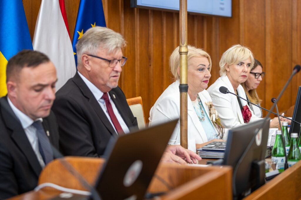 Sesja sejmiku województwa 25 sierpnia 2025, fot. Szymon Zdziebło/tarantoga dlaUMWKP