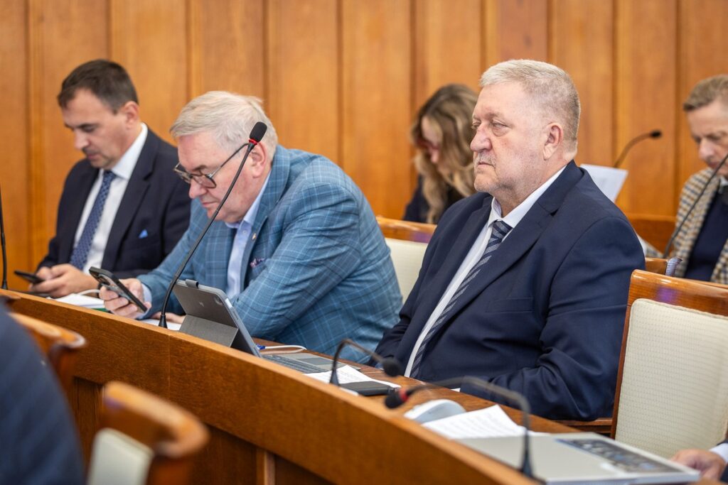 Sesja sejmiku województwa 25 sierpnia 2025, fot. Szymon Zdziebło/tarantoga dlaUMWKP