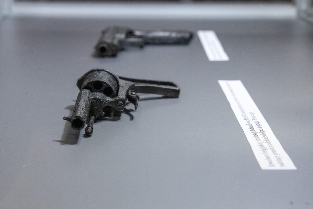 Wernisaż wystawy "Pomorskie drogi oporu. W obronie polskości 1939-1945”, fot. Szymon Zdziebło/tarantoga.pl dla UMWKP