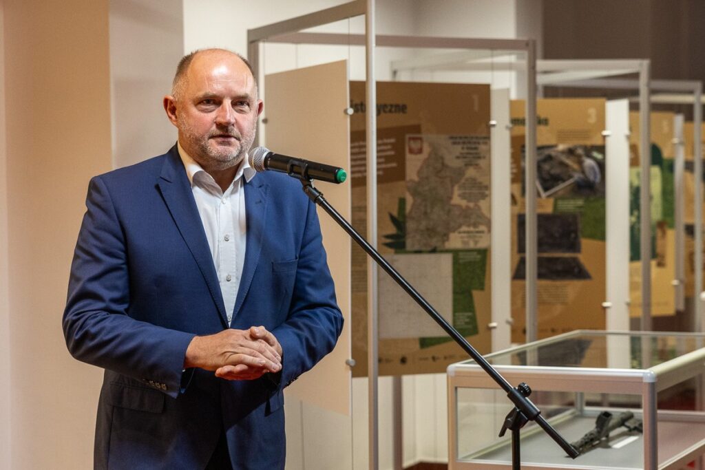 Wernisaż wystawy "Pomorskie drogi oporu. W obronie polskości 1939-1945”, fot. Szymon Zdziebło/tarantoga.pl dla UMWKP