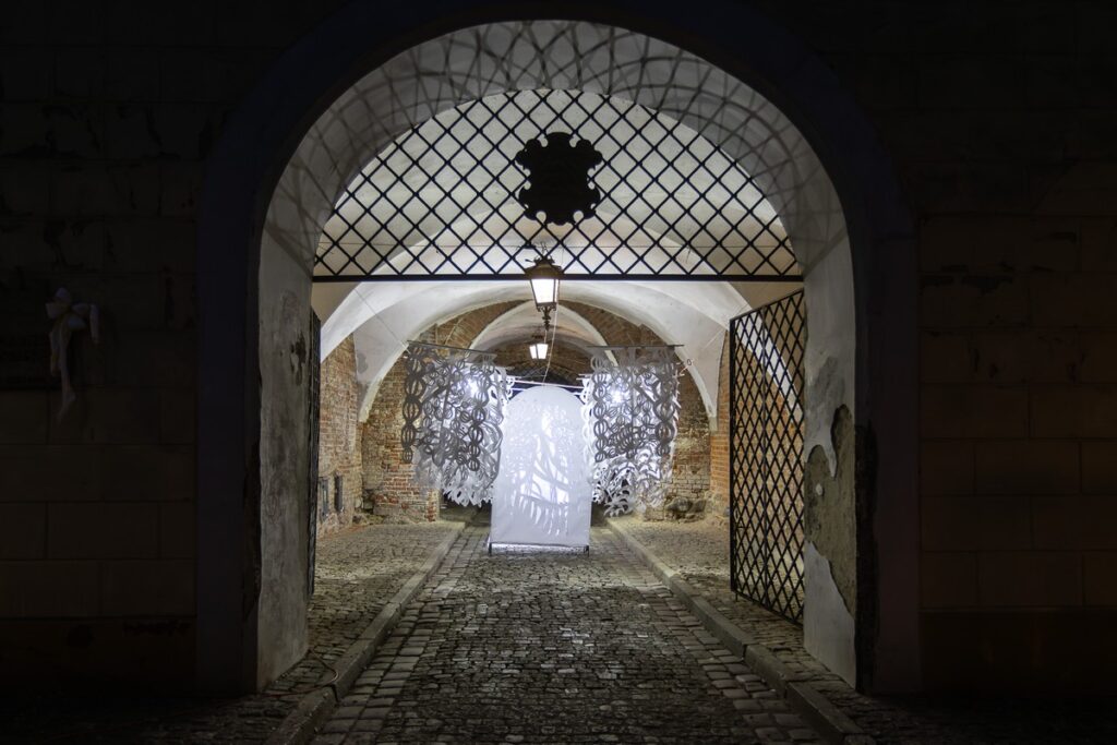 Festiwal Światłoczuły w Chełmnie, fot. Szymon Zdziebło/tarantoga.pl dla UMWKP