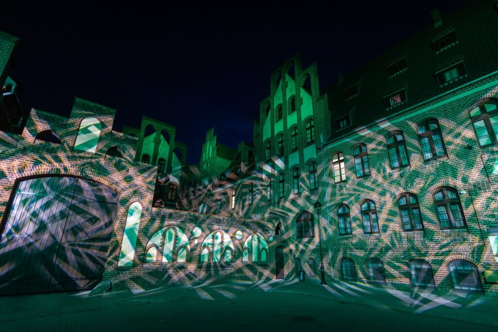 Festiwal Światłoczuły w Chełmnie, fot. Szymon Zdziebło/tarantoga.pl dla UMWKP