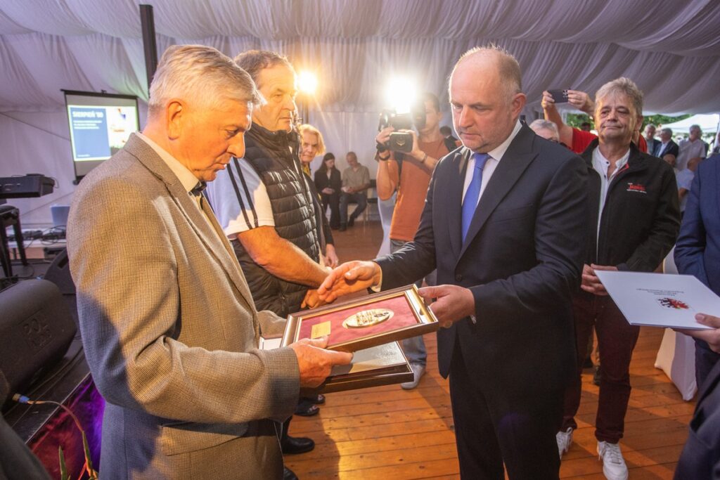 Uroczyste spotkanie w Przysieku, fot. Mikołaj Kuras dla UMWKP