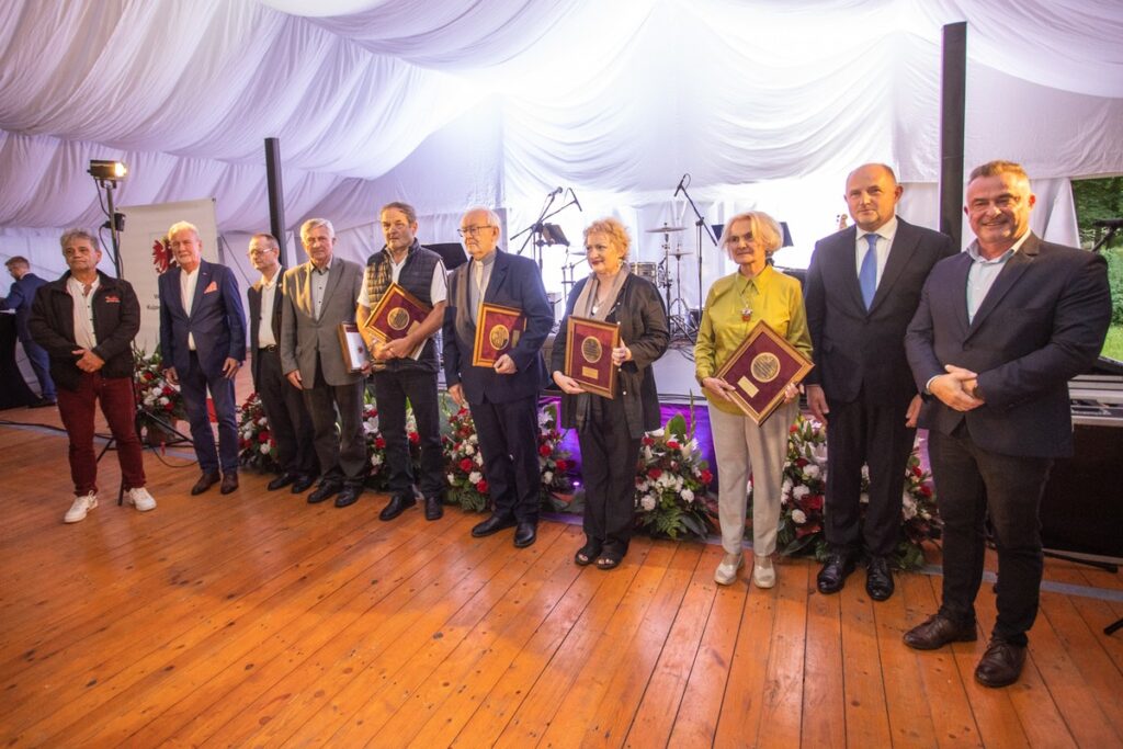 Uroczyste spotkanie w Przysieku, fot. Mikołaj Kuras dla UMWKP