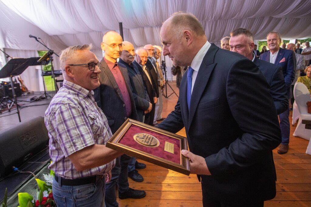 Uroczyste spotkanie w Przysieku, fot. Mikołaj Kuras dla UMWKP