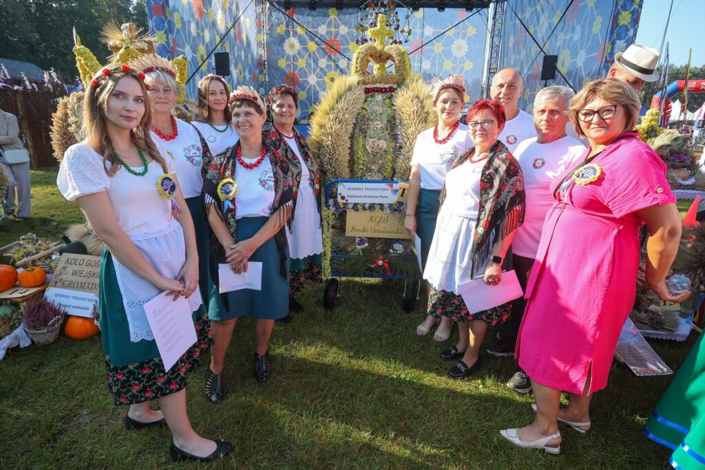 Konkurs wieńców dożynkowych, fot. Mikołaj Kuras dla UMWKP