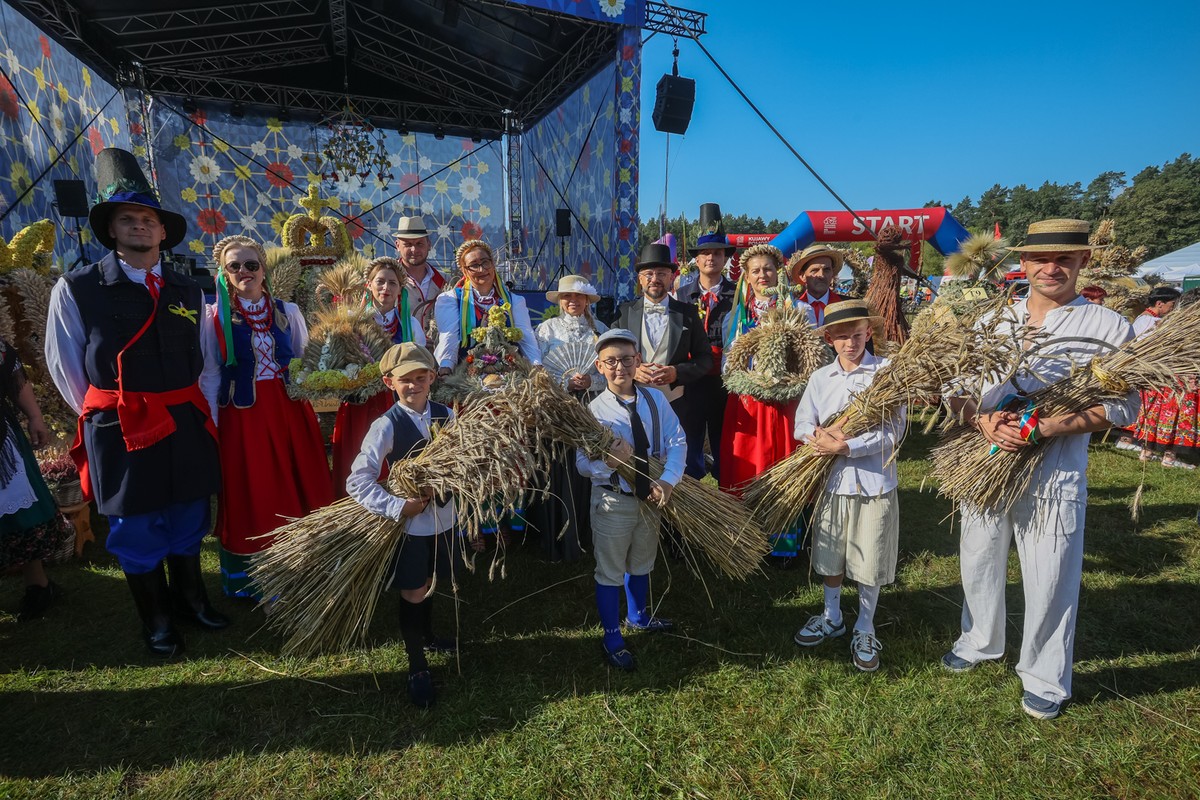 Konkurs wieńców dożynkowych, fot. Mikołaj Kuras dla UMWKP