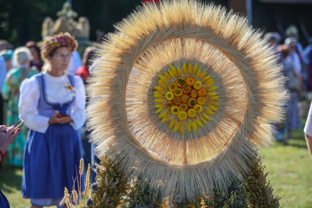 Konkurs wieńców dożynkowych, fot. Mikołaj Kuras dla UMWKP