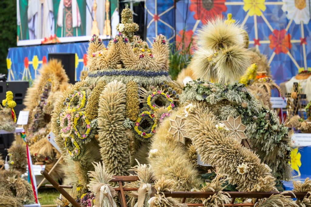 Konkurs wieńców dożynkowych, fot. Tomasz Czachorowski/eventphoto dla UMWKP