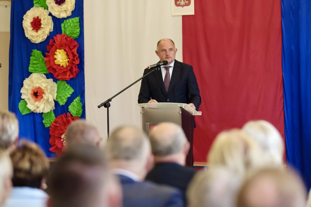 Start of the School Year at the Primary School in Łążyn, photo by Andrzej Goiński for the UMWKP