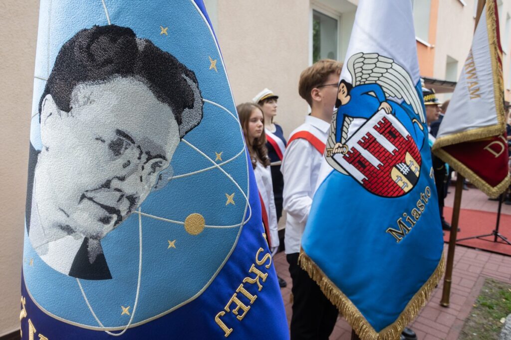 Odsłonięcie tablicy poświęconej prof. Wilhelminie Iwanowskiej, fot. Mikołaj Kuras dla UMWKP