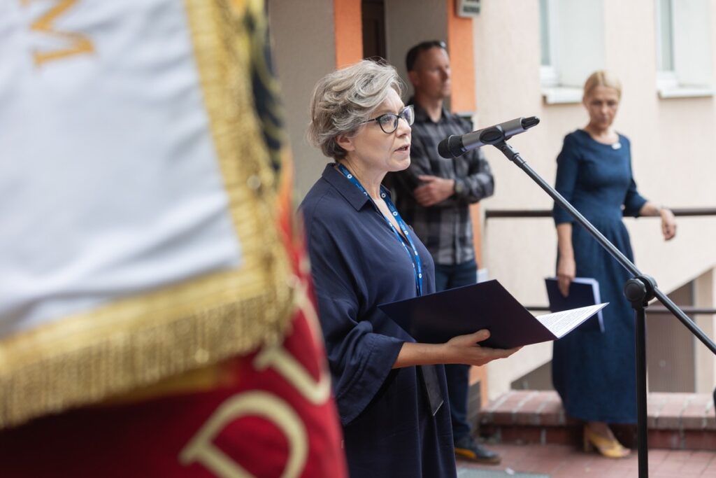 Odsłonięcie tablicy poświęconej prof. Wilhelminie Iwanowskiej, fot. Mikołaj Kuras dla UMWKP