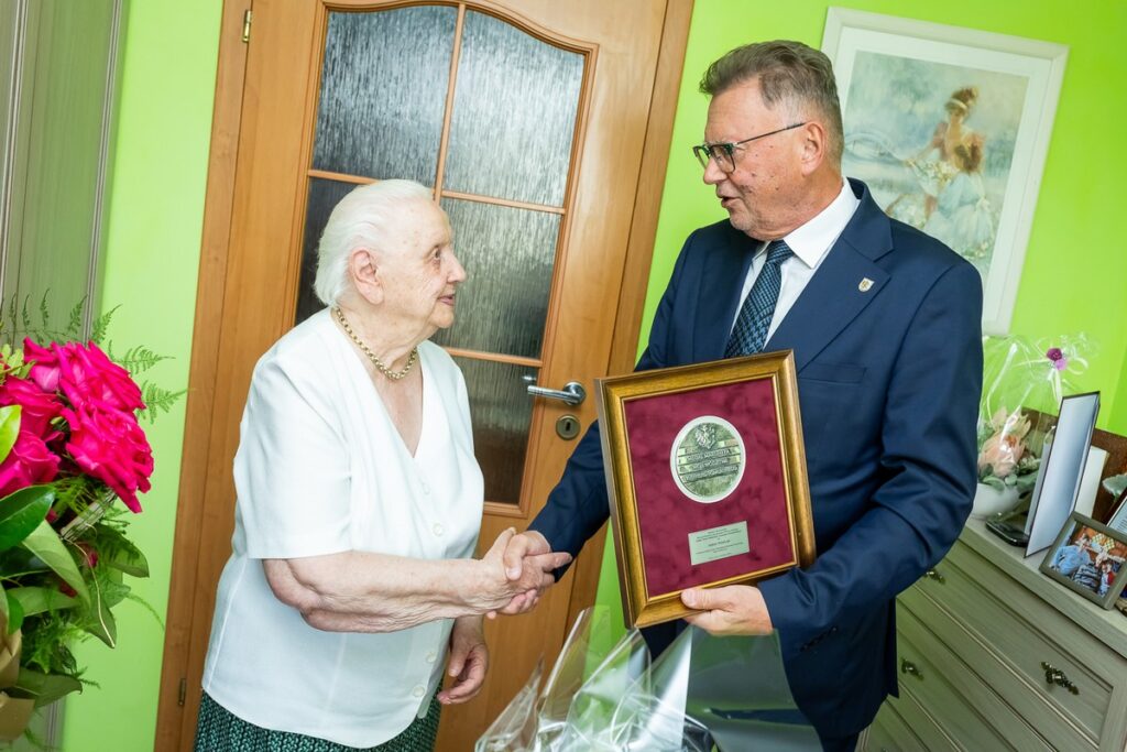 Wręczenie medalu Unitas Durat Stefanii Wolańczyk, fot. Tomasz Czachorowski/eventphoto.com.pl