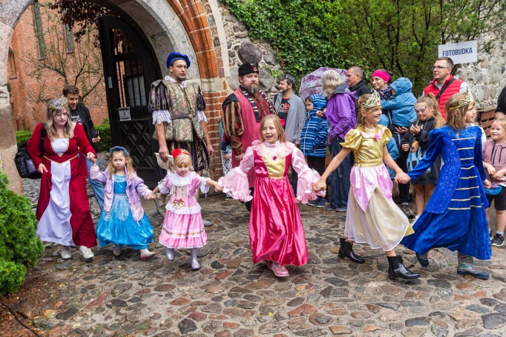 A fairy-tale meeting at Bierzgłowski Castle, photo: Andrzej Goiński/UMWKP