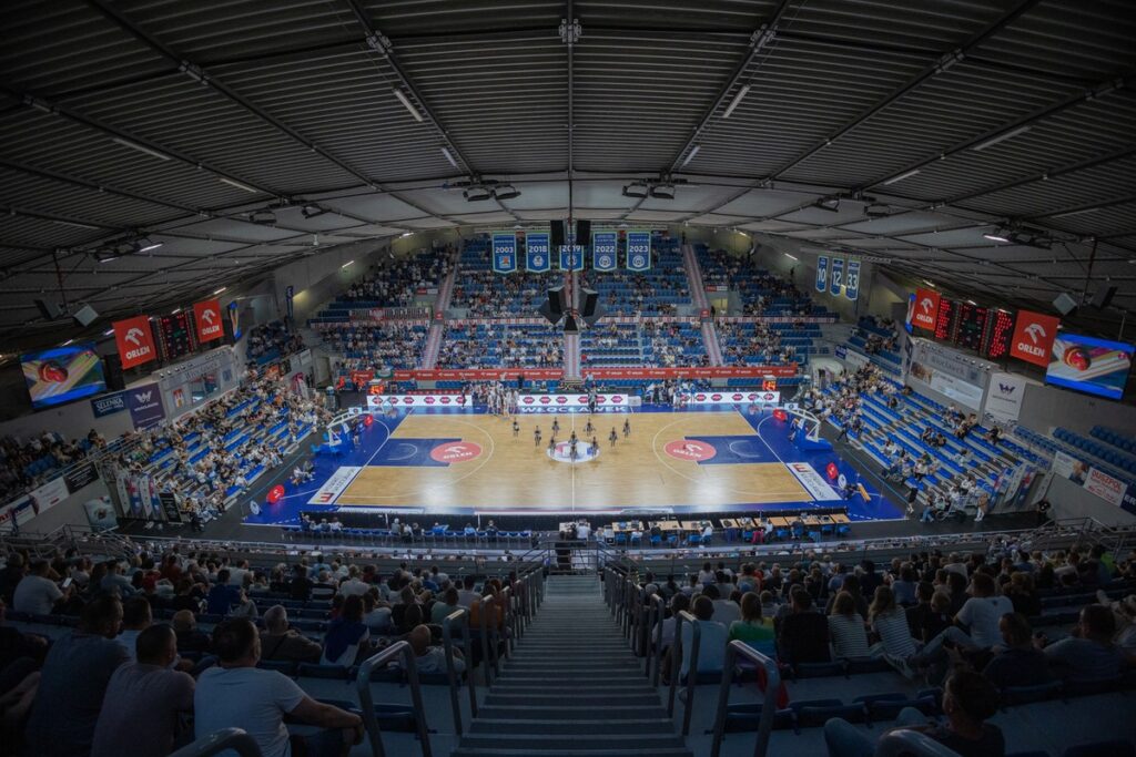 Finałowy mecz III Turnieju o Puchar Marszałka Województwa Kujawsko-Pomorskiego we włocławskiej Hali Mistrzów, fot. Mikołaj Kuras dla UMWKP