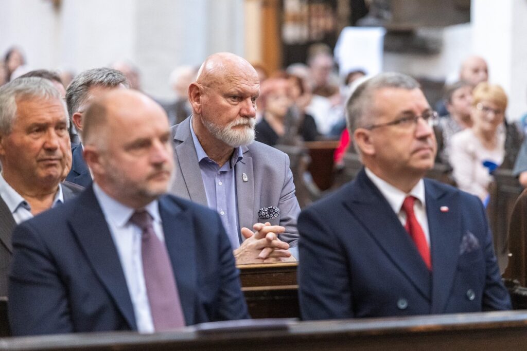 Jubileuszowe spotkanie samorządowców i parlamentarzystów, fot. Szymon Zdziebło/tarantoga.pl dla UMWKP