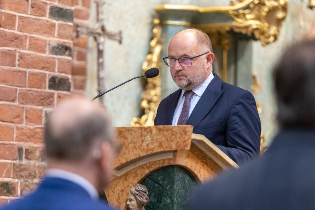 Jubileuszowe spotkanie samorządowców i parlamentarzystów, fot. Szymon Zdziebło/tarantoga.pl dla UMWKP