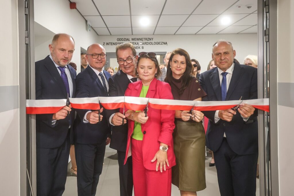 Uroczystość zakończenia inwestycji w szpitalu w Aleksandrowie Kujawskim, fot. Szymon Zdziebło/tarantoga dla UMWKP Ceremony marking the completion of the investment in the hospital in Aleksandrów Kujawski, photo: Szymon Zdziebło/tarantoga for UMWKP