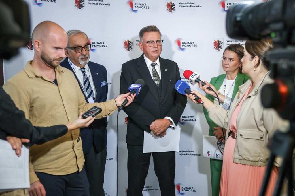 Press briefing before the inaugural meeting of the Development Council, photo: Szymon Zdziebło/tarantoga for UMWKP