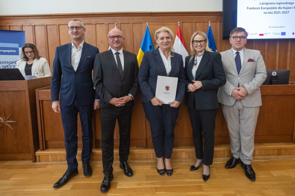 The award ceremony of EFKP and NRP contracts, photo by Mikołaj Kuras for UMWKP