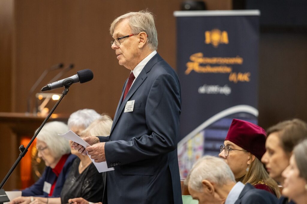 XXVIII Zjazd Absolwentów UMK Jesienne Powroty 2025, fot. Szymon Zdziebło/tarantoga.pl dla UMWKP