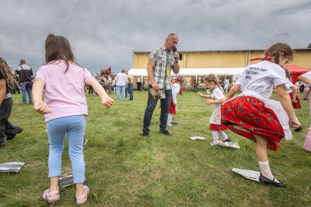 2nd Festival of the Traditional Polish Countryside in Borówno, photo by Szymon Zdziebło, tarantoga.pl for UMWKP