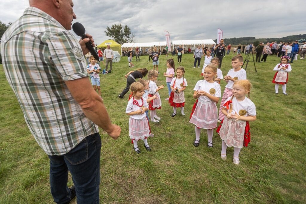 2nd Festival of the Traditional Polish Countryside in Borówno, photo by Szymon Zdziebło, tarantoga.pl for UMWKP