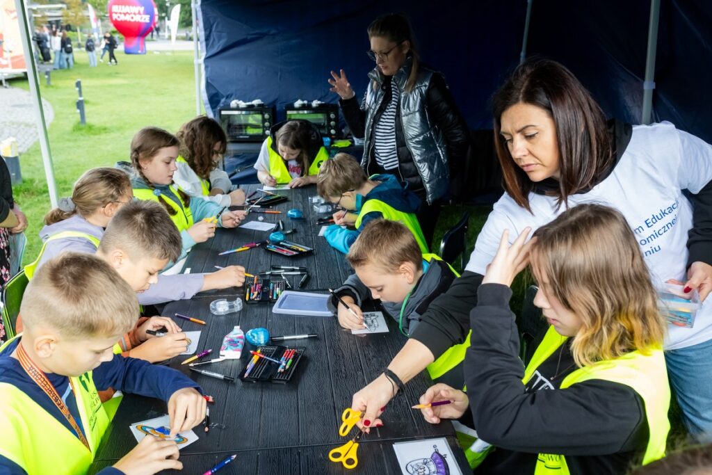 Piknik naukowy astrobaza Bydgoszcz, fot. Tomasz Czachorowski/eventphoto.com.pl dla UMWKP