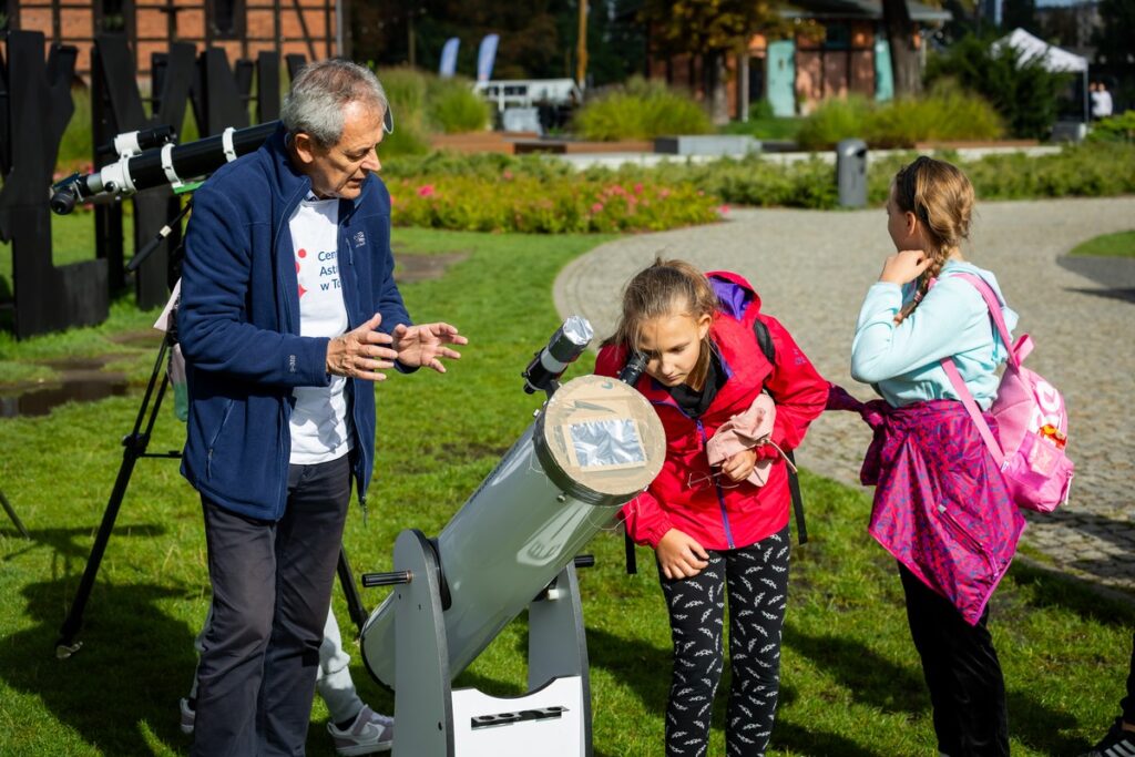 Piknik naukowy astrobaza Bydgoszcz, fot. Tomasz Czachorowski/eventphoto.com.pl dla UMWKP