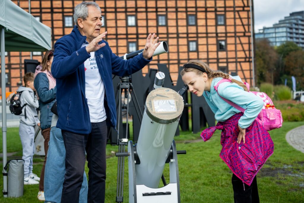 Piknik naukowy astrobaza Bydgoszcz, fot. Tomasz Czachorowski/eventphoto.com.pl dla UMWKP