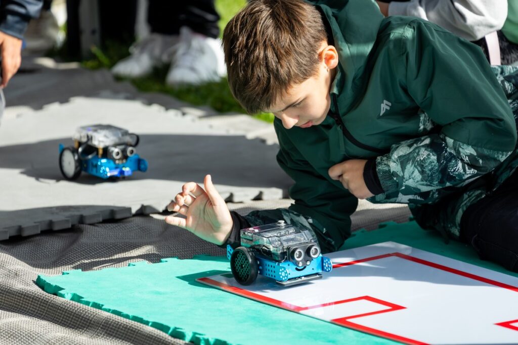 Piknik naukowy astrobaza Bydgoszcz, fot. Tomasz Czachorowski/eventphoto.com.pl dla UMWKP