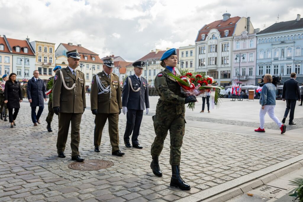 Obchody 86. rocznicy napaści sowieckiej Rosji na Polskę oraz Dnia Sybiraka w Bydgoszczy, fot. Tomasz Czachorowski/eventphoto.com.pl dla UMWKP