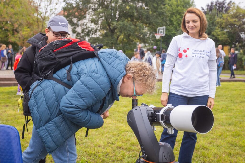 Piknik naukowy Astrobaza Włocławek, fot. Mikołaj Kuras dla UMWKP